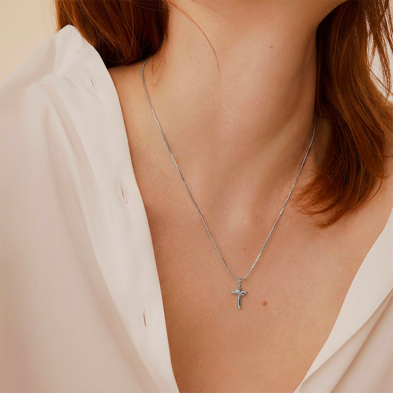 Pendentif croix religieuse - Animus