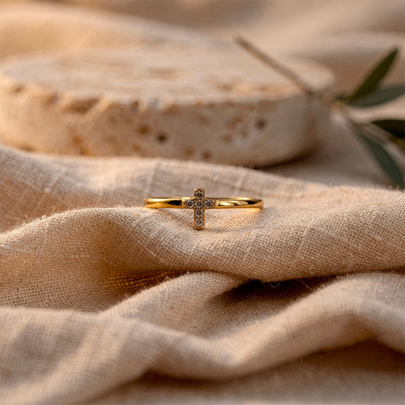 Bague croix du Christ - Clara