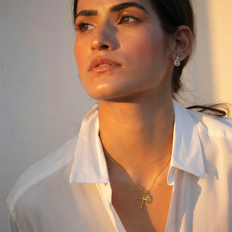 Collier Croix et Médaille