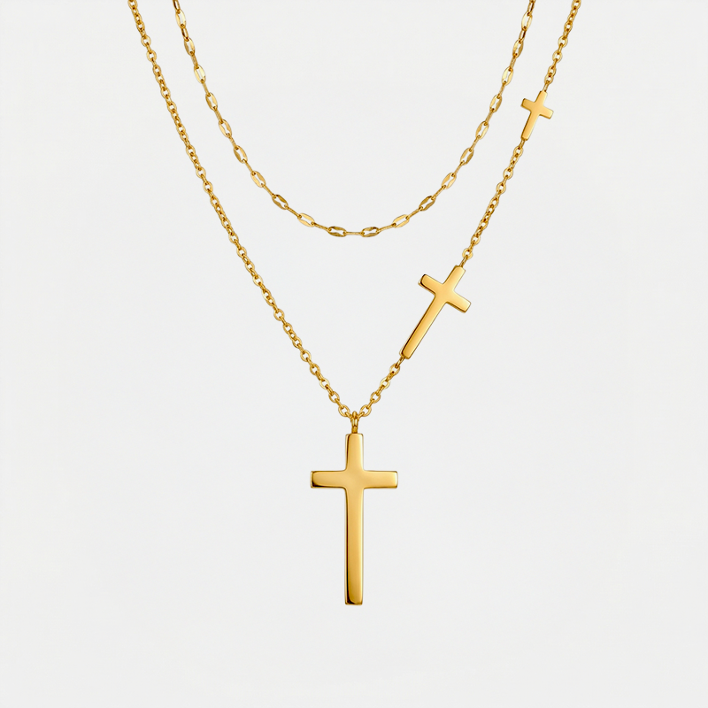 Collier trois croix, finition dorée